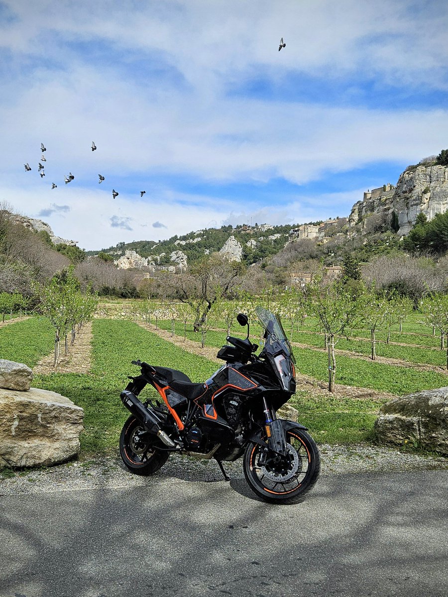 #KTM #superadventure #swmotech <a href="/LesBauxTourisme/">Les Baux-de-Provence</a>