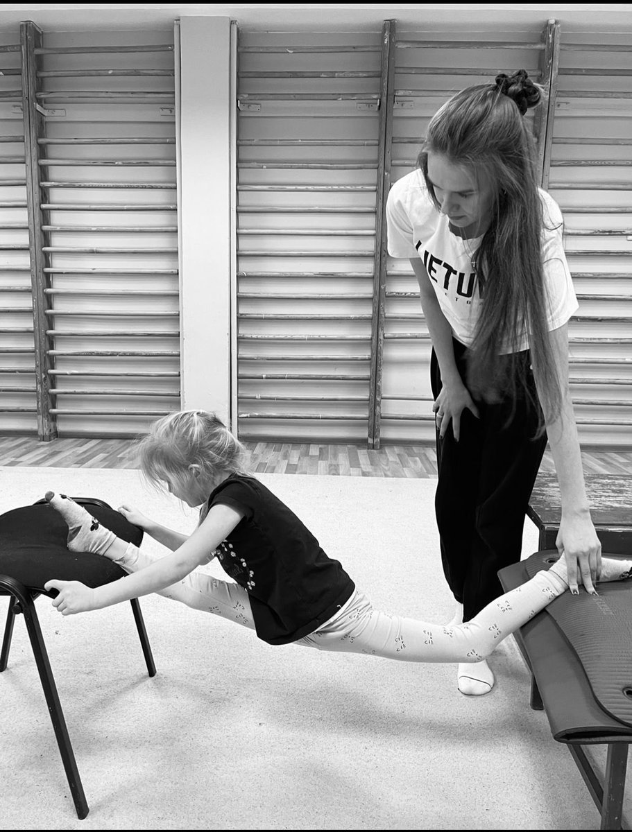 9outof10_UOW's tweet photo. Ieva and Ryan undergoing some coaching and running through the weekend to gain some extra points for the team 🤩🤩 
#SPRT3009
@sprt3009 https://t.co/lhsCePbkdd