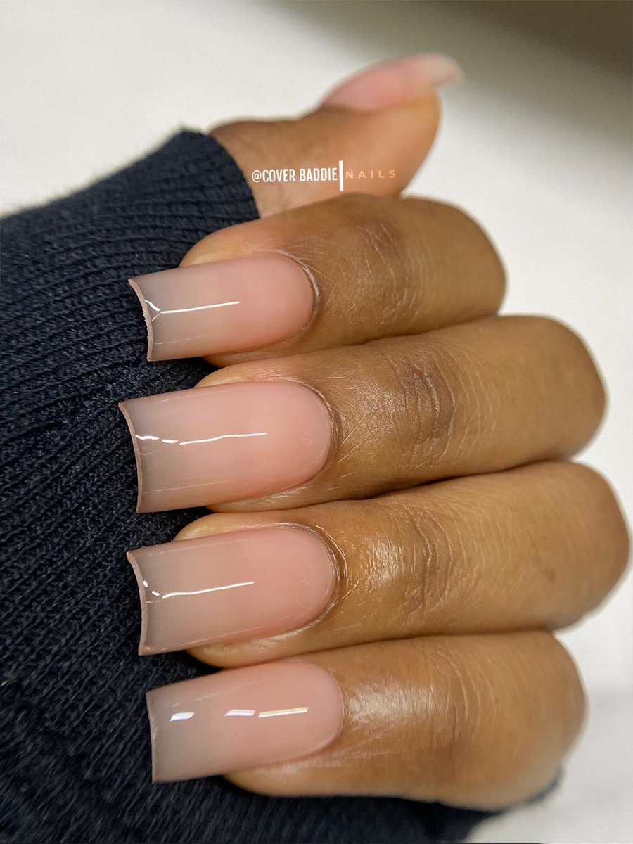 CoverBaddieNAIL's tweet photo. soft glam on brown skin for your tl https://t.co/0aNHqAIhyz
