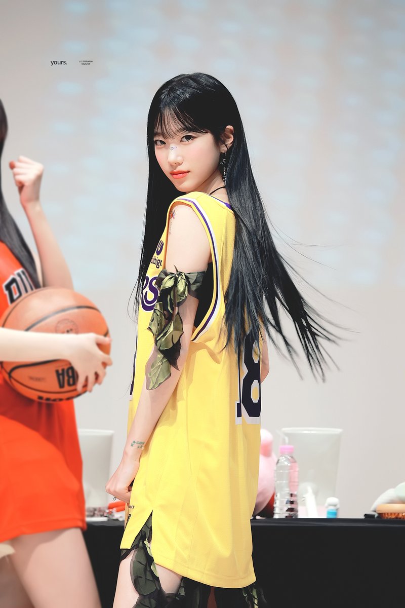 240310
#LESSERAFIM #르세라핌
#카즈하 #KAZUHA