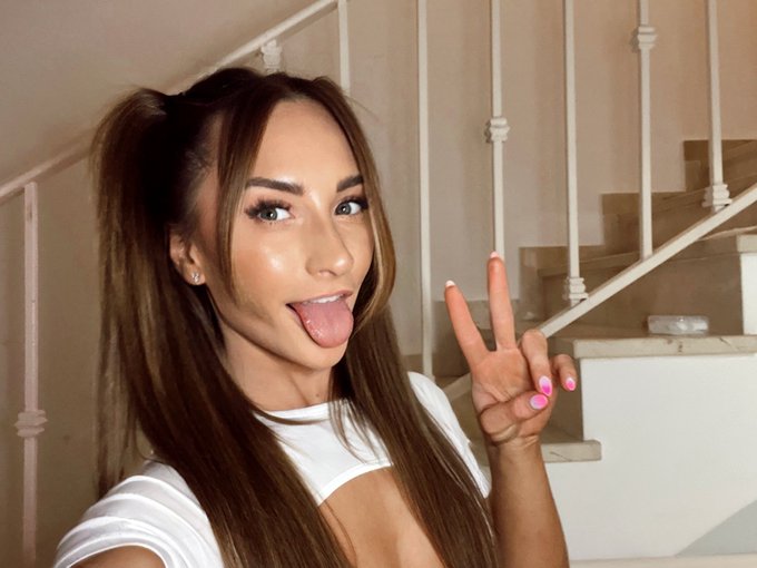 Hi...say it back pls...🥹 https://t.co/fc1Ha5Inik