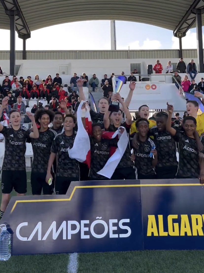 Our U14’s won the @AlgarveCups! 🏆🇵🇹

They were unbeaten during the tournament. Great job guys! 👏

#AjaxU14 #AjaxYouth