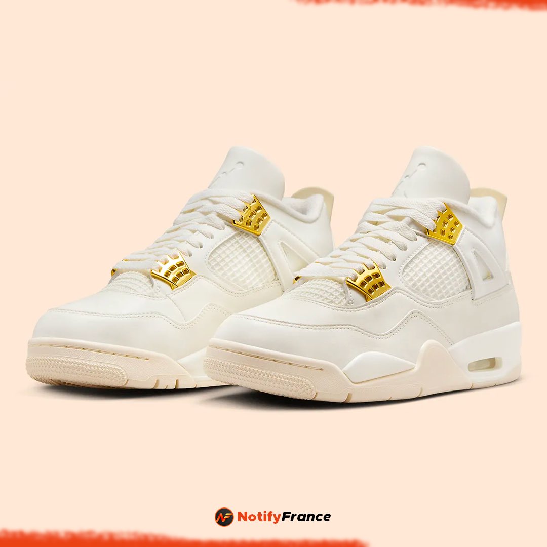 La célèbre lignée des Jordan 4 Metallic se voit renforcée par l'arrivée nouvelle de la Jordan 4 Metallic Gold !

La paire parait vraiment quali et ça fait plaisir de voir une pépite comme ça sortir. Si vous pouviez demander à Nike de restock un J4 Metallic, vous choisiriez quoi?