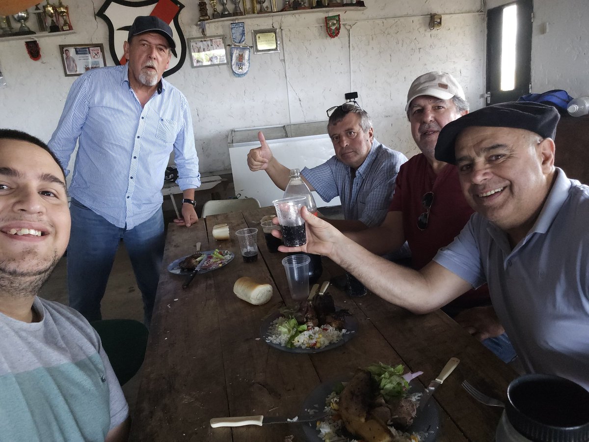 Participando de la fiesta anual del club River de Panta, un gusto haber compartido este mediodía con ellos y ver que este club sigue creciendo. 

#EntreTodos #ValverdeDiputado