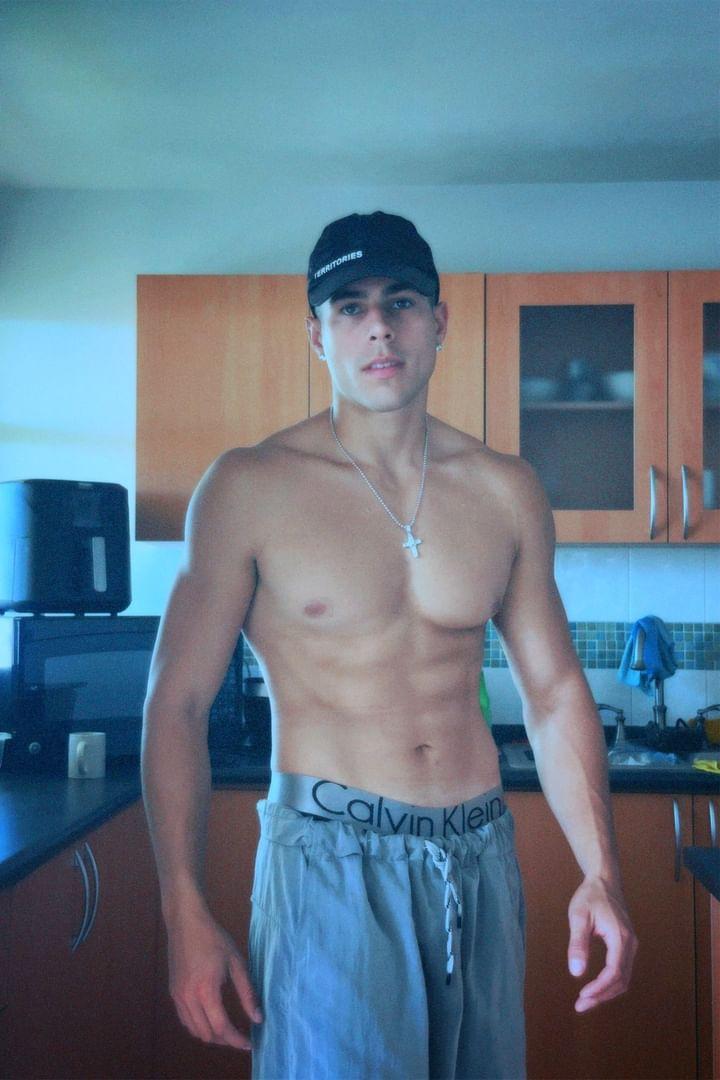MUY BUENOS DIAS,TARDES Y NOCHES 🙏🤤
