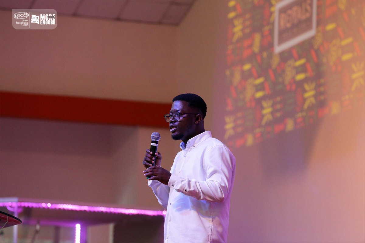 Royals_Ghana's tweet photo. We become weaker vessels when we stop praying and studying God's word.
#Royals  
#RuleInLife https://t.co/Tgsw0pvnKI
