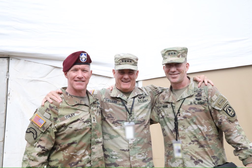 Nec Aspera Terrent - “No Fear on Earth!”

A few former “Wolfhounds” getting together at @armyfutures’ PCC4!

#TropicLightning
#AmericasPacificDivision
#ArmyinthePacific

@USArmy @USARPAC @INDOPACOM @25thID @18airbornecorps