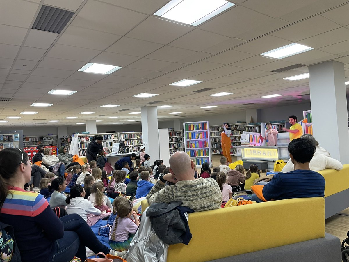 Luna Loves Library Day The Musical -  Spring Tour 

So many amazing theatres, halls and libraries around the country visited over the past few weeks with @littleseedsmusic! What a blast! 

#stagemanager #touring #musicaltheatre