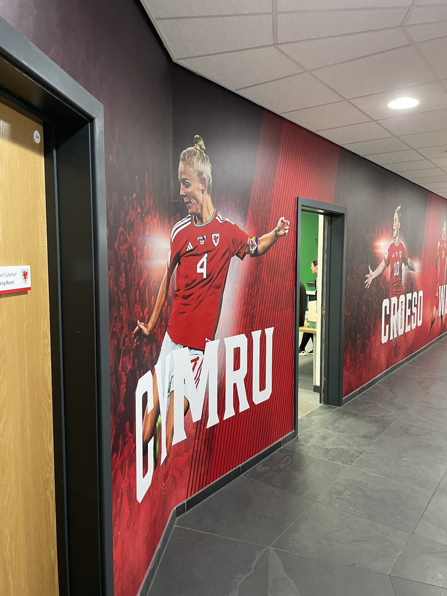 Great few days at Colliers Park with <a href="/FAWCoachEd/">⚽️ FAW Coaching</a> 📚🏴󠁧󠁢󠁷󠁬󠁳󠁿

Would fully recommend FAW for continued learning on the UEFA certifications. Fantastic tuition from Guy, Josh, Luke, Miz and Danni - constantly challenging and working with us on ideas to improve our coaching delivery ⚽️