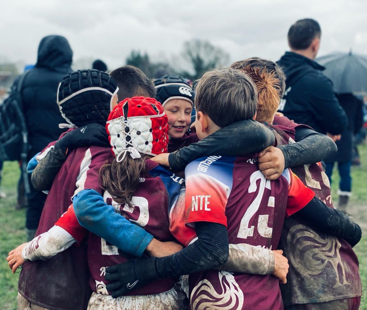 Thank you to all the clubs who came and participated in a very soggy U10’s Middlesex Festival. A brilliant day hosting each and every one of you. What a privilege to see outstanding rugby from each and every player today - our rugby future looks bright in @middlesexrugby 🌟 🏉👌🏻