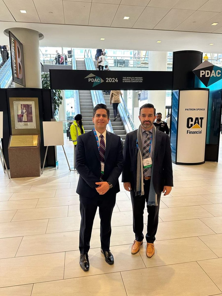 ignacioochoaa's tweet photo. Un gusto participar, en conjunto con mi colega @luisarmendariz en la convención de mineria organizada por Prospectors and Developers Association of Canada (PDAC) #PDAC2024 en Toronto.

Una gran experiencia!

@Dehoyosyaviles https://t.co/6LR91pBmqz