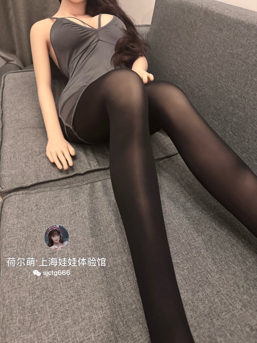 Hormonesexdoll's tweet photo. 躺在沙发上休息的yumi姐姐
#siliconedoll #sexdoll #硅胶娃娃 #情趣娃娃 #成人娃娃 #上海成体馆 #成体馆 #成人体验馆 #等身娃娃 #上海松江 #上海九亭 https://t.co/Tq6r7hT1gj