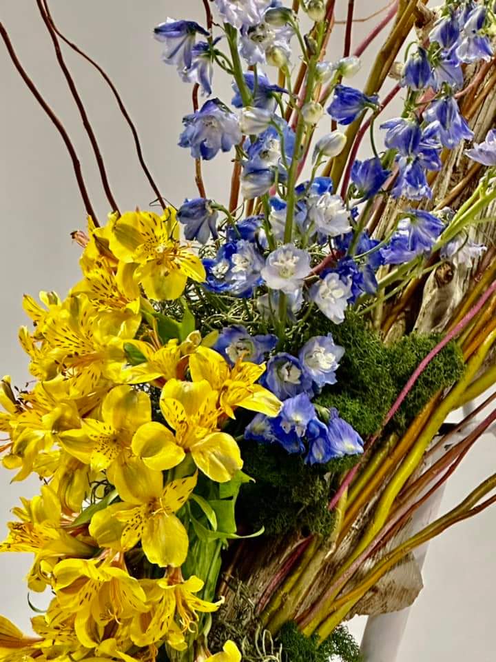 Give happiness and you will receive happiness. Give peace and you will feel peaceful. Give sorrow and you will get sorrow in return. Create thoughts and words that give only peace and happiness. The world is filled with worry and sorrow Do something different.
Have a wonderful d