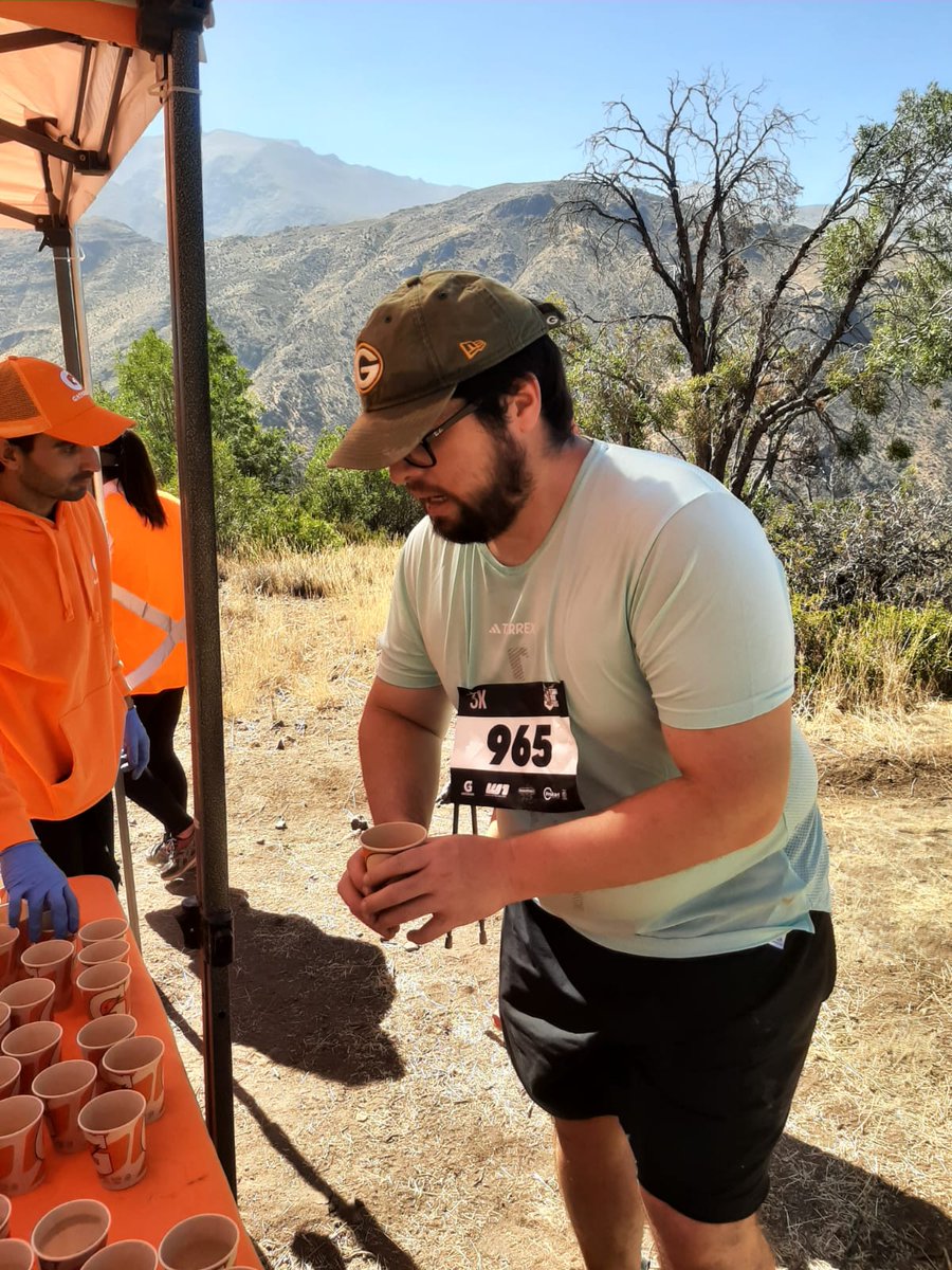 elsecondsoyio's tweet photo. Adidas Terrex Trail Series

🗓️ Sábado 9 de marzo
📍 Nido de Cóndores, Lo Barnechea 

Hermosa experiencia. Hay q repetir. Un gran evento q se organizó.

#running #Adidas #trailseries #gatorade https://t.co/3Ernz3BdLj