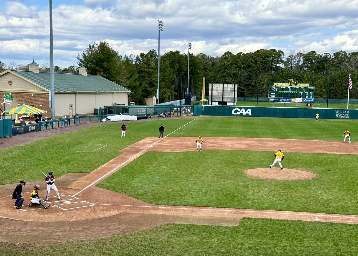 benbradleybb8's tweet photo. I had a great time visiting William and Mary today, the campus is beautiful. I would like to thank @CoachPaulPanik for sparing a few minutes to talk about their top class program.

#uncommited #BaseBall #FHPride https://t.co/YvTnfm4hjI