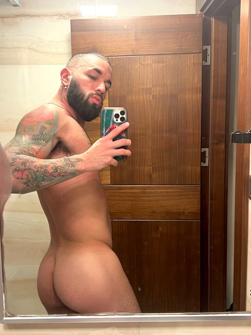 👀 would you hit it? https://t.co/3QrYO2XSAj