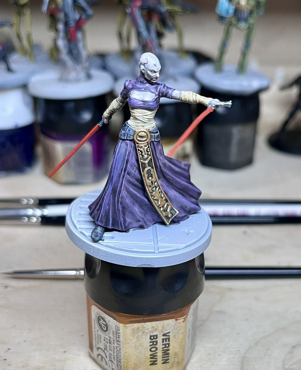 LSurion's tweet image. #hobbystreak day 2: Asajj Ventress finished (except for the base). 😊