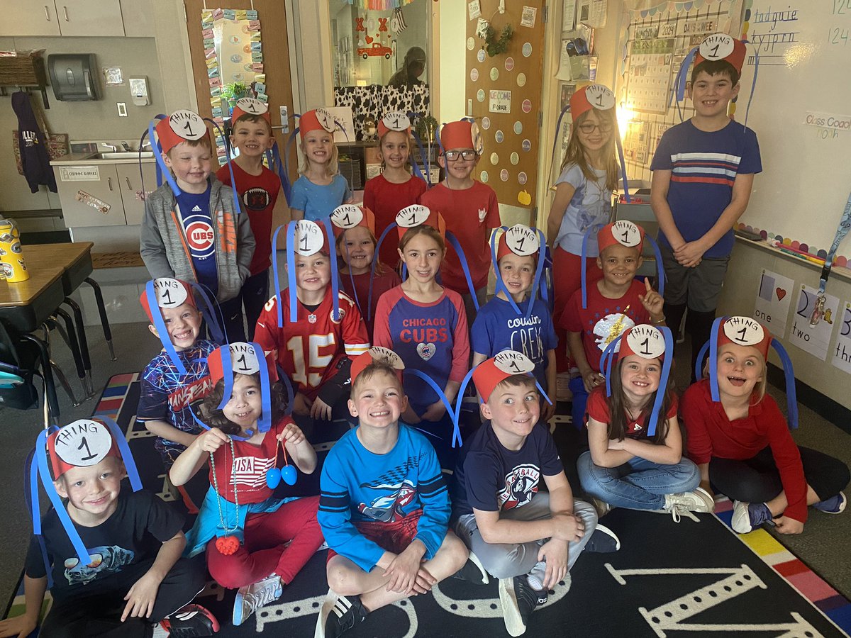 WallingSES's tweet image. What an incredible week to be in this community!💜💛 Read Across America week was made even better by getting to celebrate and cheer on our high school boys basketball team going to state along with our 7th grade girls volleyball team! Love being a BeeBee
#connectses
#bulletpride