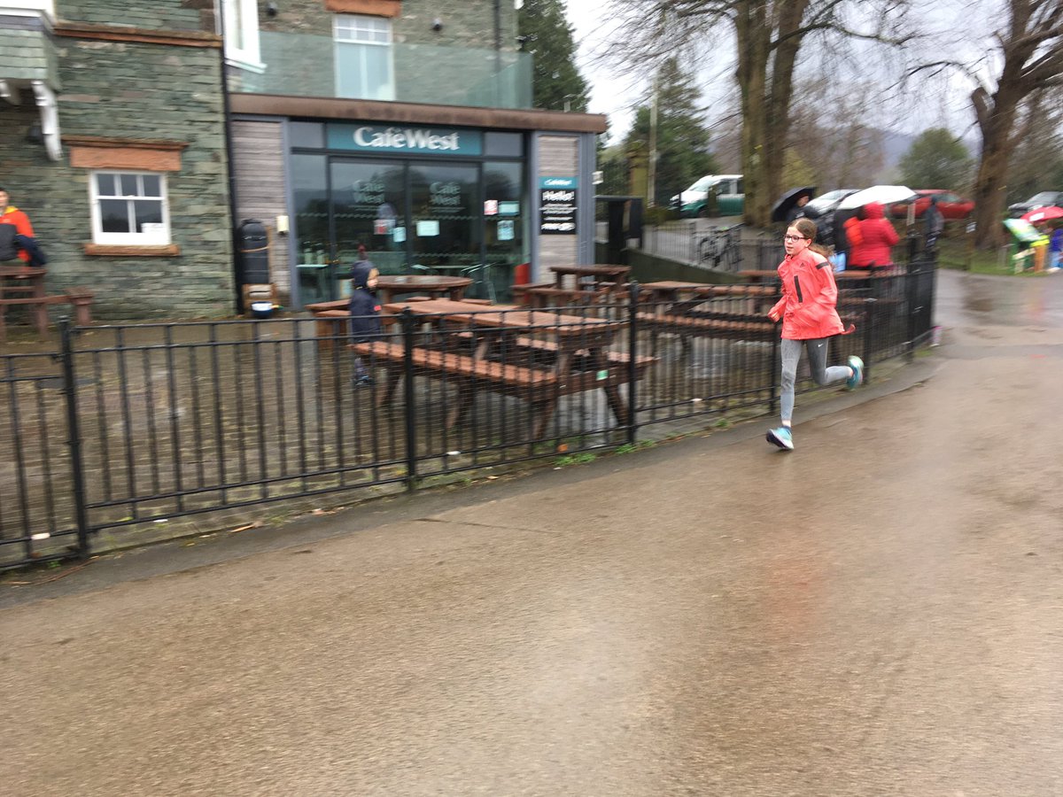 On a damp morning in Keswick we saw 35 runners run two laps of the lark. Charlie gained his 11th first finish with a time of 7:52, a second off his PB. There five PBs and one first timer. There were 13 girls and 23 boys. #loveparkrun #parkrunfamily #juniorparkrun