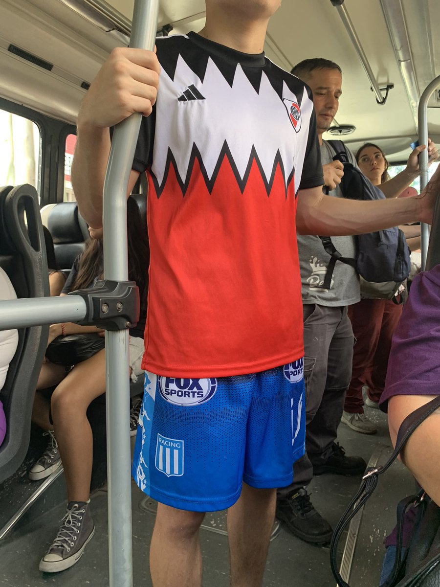 juega Juanfer contra Boca soy este