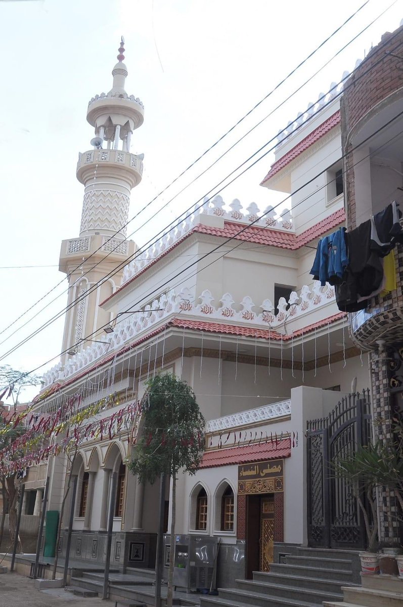 احساس جميل لما اكون بصلي في المسجد بتاعنا وربنا يجازي بابا واعمامي وعماتي علي العمل الصالح دا ويجعلنا ذريه صالحه ليهم يارب ♥️♥️