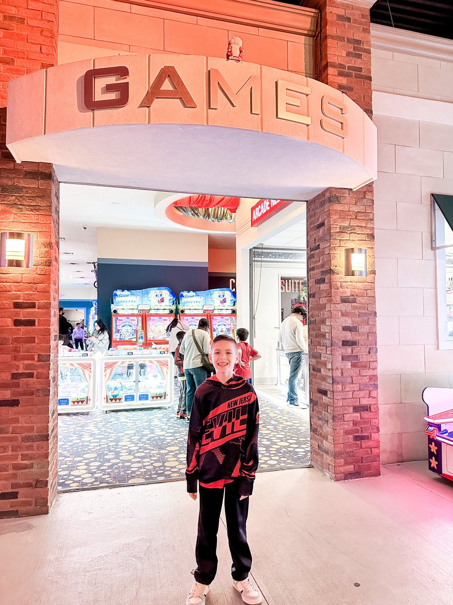 Humphrey's Wild Adventures tweet media