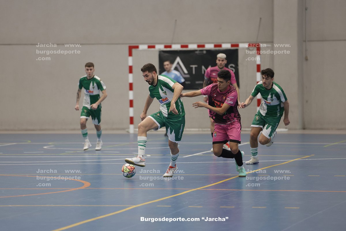 1-3 El  @CDJuventudFS se atasca ante Pinseque

Los burgaleses se adelantaron en el marcador pero sucumbieron ante un rival muy práctico que supo defenderse bien.

#circulobigmat  #juventuddelcirculo #pinseque

burgosdeporte.com/index.php/arch…