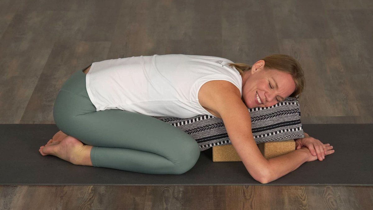 NEU im YOGAMOUR plus-Magazin:
Was ist eigentlich Restorative Yoga? Und was genau ist der Unterschied zu Yin Yoga? ☺️🧘🏼‍♀️

Infos dazu im neuesten Artikel des YOGAMOUR-Magazins!
👉🏼 plus.yogamour.de/restorative-yo…

#yogapraxis #restorativeyoga #nervensystem #ans #parasympathikus