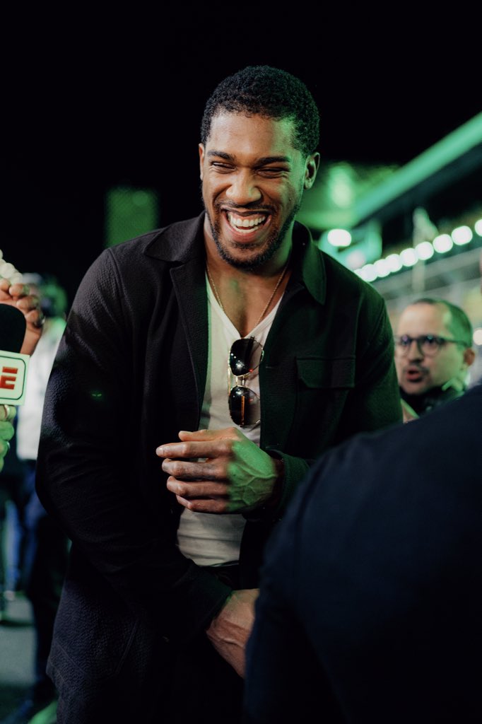 anthonyjoshua tweet picture