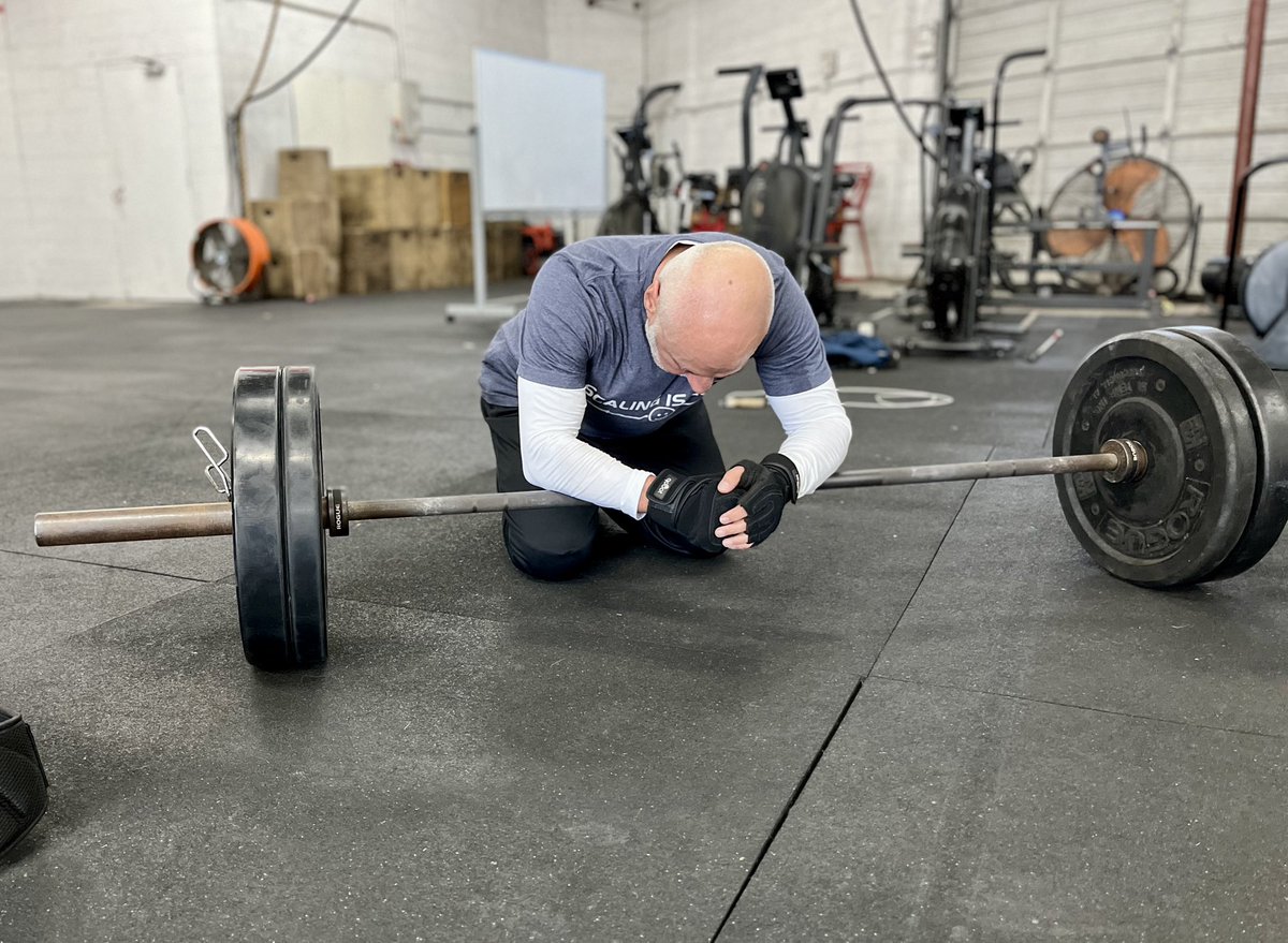 carl_arredondo's tweet photo. .@CrossFit @CrossFitGames Open #Adaptive 24.2 RX through @wheelwod Men’s Vision Category. 201 total reps in 20 min. 250 m Row, 10 Deadlifts 165#, 50 Double Unders.
#wheelwod #adaptivecrossfitopen 
@THECrossFitNOLA https://t.co/LtSOdfgTBp
