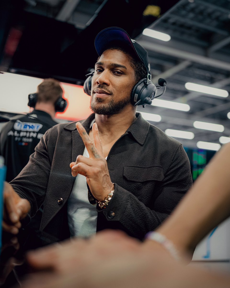 If there's one man that know's about ups and downs in sport, it's @anthonyjoshua. Thanks for stopping by this weekend 🤜🤛