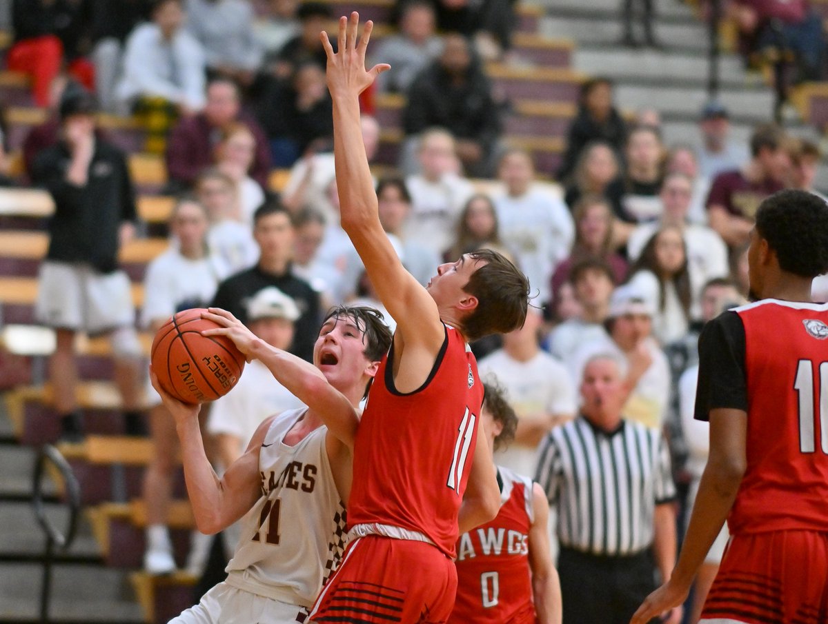 TopsportsN's tweet photo. . @RossvilleBBALL sophomore Jack Donovan, @SilverLakeEagle sophomore Dayne Johnson named to the All-Mid-East League first team. ...
https://t.co/kWU07iclqI https://t.co/bOUo4xhMCg