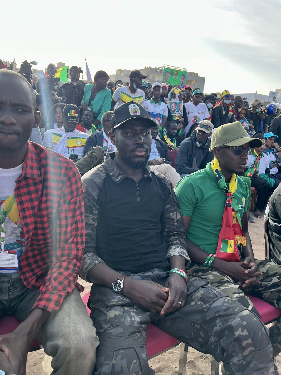 boullygalissa's tweet photo. Il y a les uns et les autres.
En direct depuis le terrain #ACAPES des Parcelles Assainies de #Dakar la politique c’est la proximité avec le peuple et aujourd’hui sans équivoque la Coalition #DiomayePresident2024 est la plus puissante de cette élection. Et nous représentons fièrement la @PastefOfficiel @leprojetpastef #Diaspora #SunuElection2024 @MafiaKaccKacci1 @ibou_001 @BakhdadO @DhulQarnayn221 @LamineNdiay11 @Ndiayetrust @ly_citizen @NewsCentralTV @guardian @washingtonpost @timatall