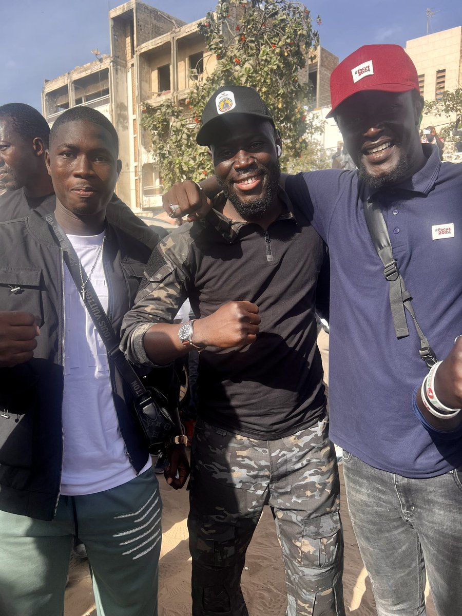 boullygalissa's tweet photo. Il y a les uns et les autres.
En direct depuis le terrain #ACAPES des Parcelles Assainies de #Dakar la politique c’est la proximité avec le peuple et aujourd’hui sans équivoque la Coalition #DiomayePresident2024 est la plus puissante de cette élection. Et nous représentons fièrement la @PastefOfficiel @leprojetpastef #Diaspora #SunuElection2024 @MafiaKaccKacci1 @ibou_001 @BakhdadO @DhulQarnayn221 @LamineNdiay11 @Ndiayetrust @ly_citizen @NewsCentralTV @guardian @washingtonpost @timatall