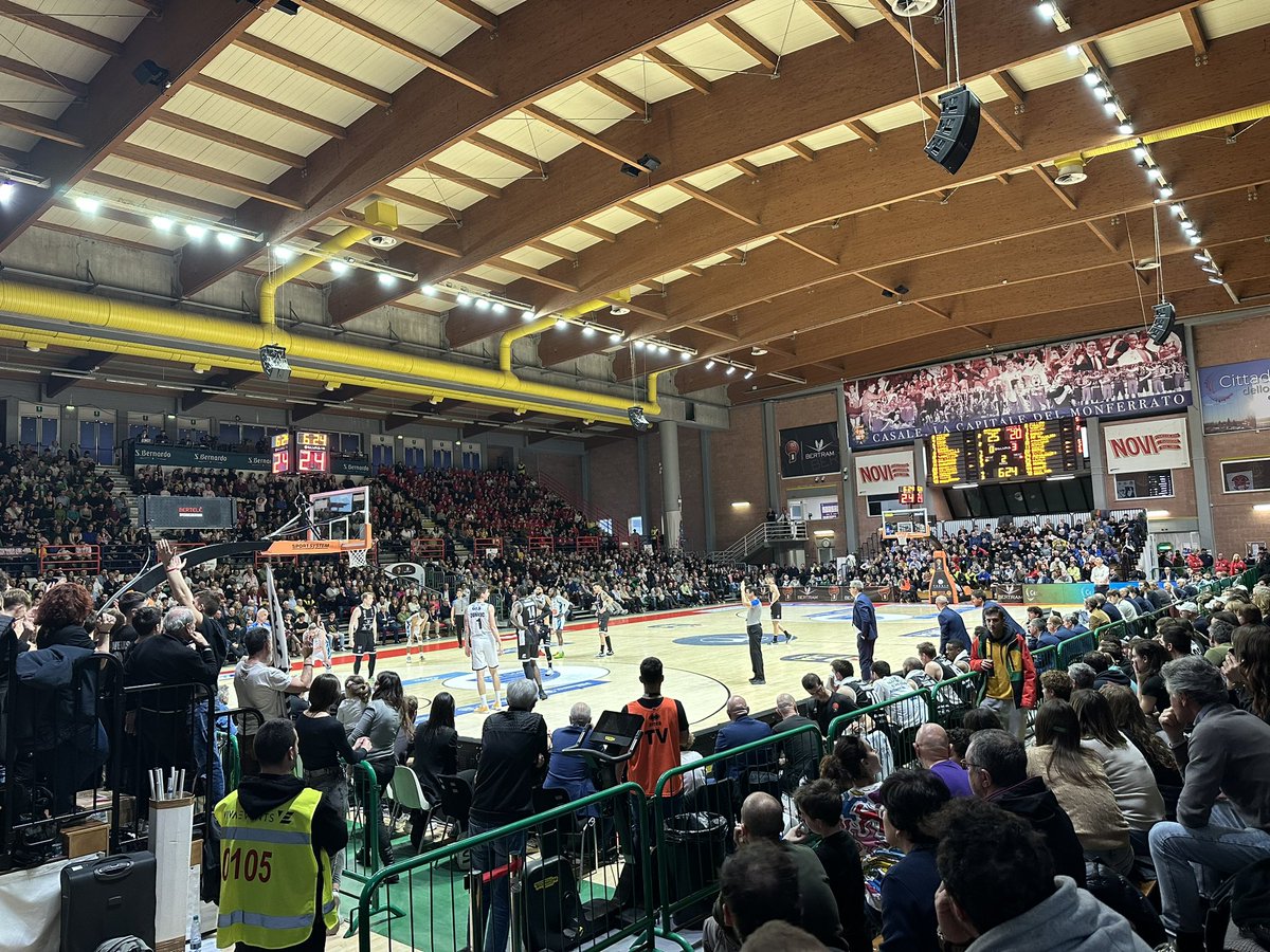 Checking out @DerthonaBasket vs @NapoliBasket in Tortona, Italy 🏀

#FAMpros 🇮🇹✈️