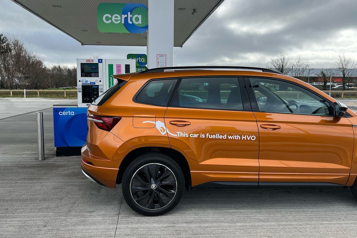 completecar's tweet photo. What is HVO renewable diesel?

We explain all.

Note: Article written in partnership with Skoda. https://t.co/yUXrGxZaZY https://t.co/FmGG6JbtQp