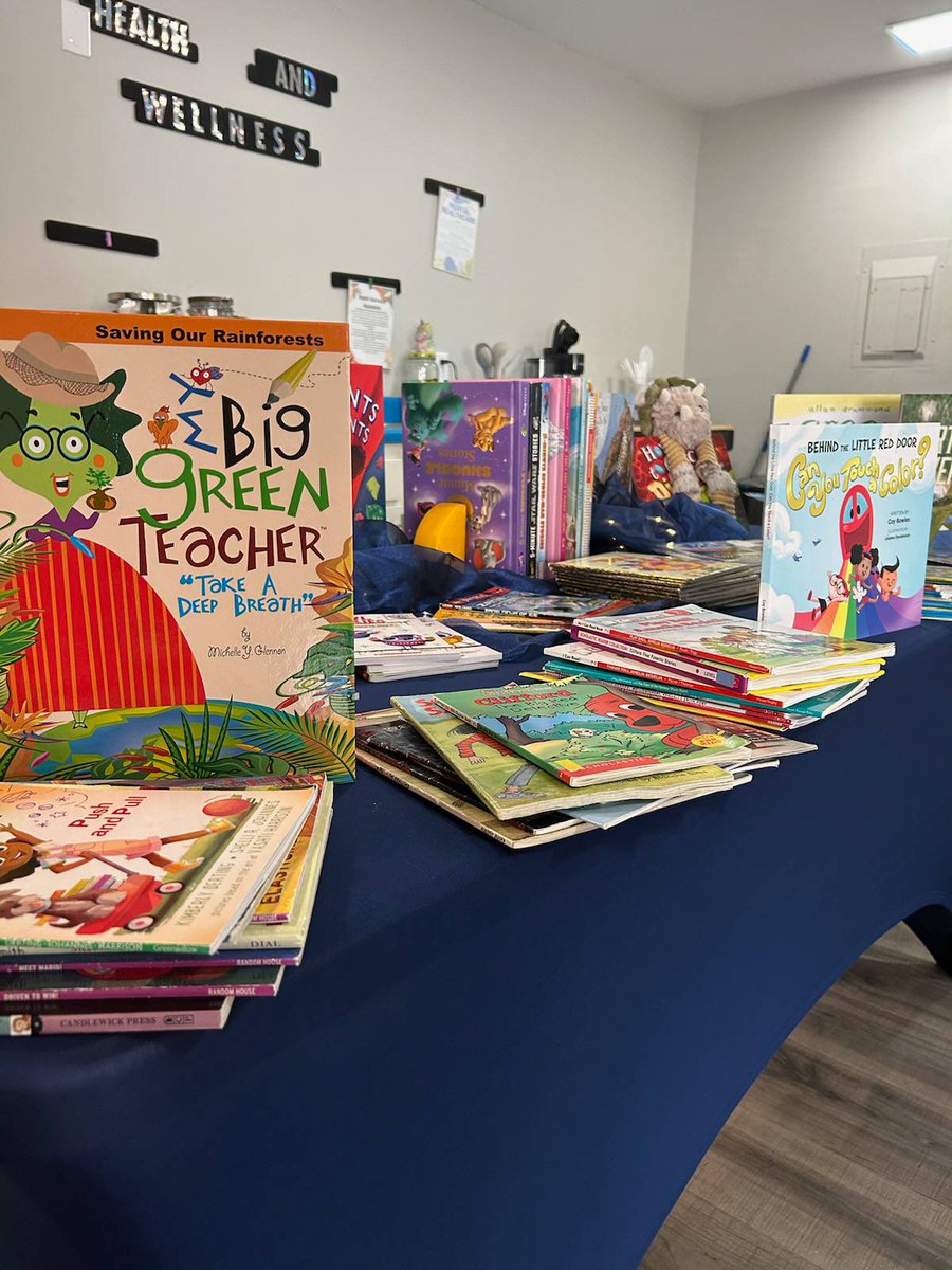 kidsreadamerica's tweet image. Incredibly grateful for the opportunity to read aloud to the students at the #ProjectAccess ASP and gift them with free books. Their excitement and appreciation reminded me why I'm passionate about promoting literacy! 📖❤️  #ReadAcrossAmericaWeek #kidsreadamerica