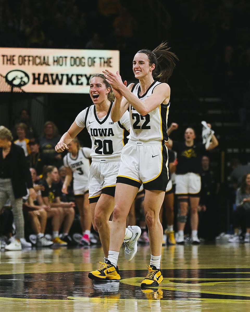 BenScottStevens's tweet photo. Iowa trailed Nebraska 75-67 with less than 2:30 left in the 4th quarter. 

Caitlin Clark and Kate Martin scored 21 of Iowa’s 27 points the remainder of regulation and OT. 

Clark and Martin either scored or assisted on all of Iowa’s final 8 FGs.

That’s leadership. https://t.co/Muv1GA1QDj
