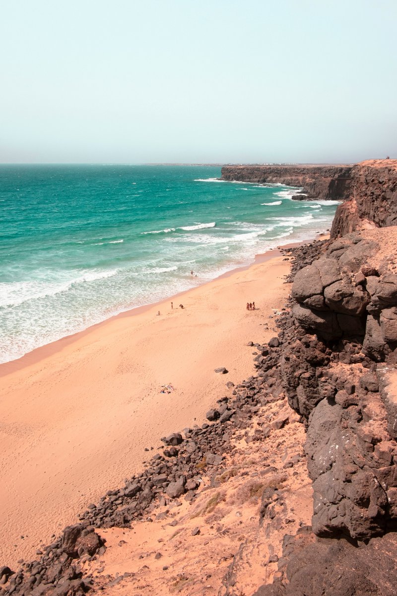 TuBillete's tweet photo. Exprime tus vacaciones en las Islas Canarias.

Siéntete como en casa.

#TuBillete #IslasCanarias https://t.co/qNNOlWlaGi