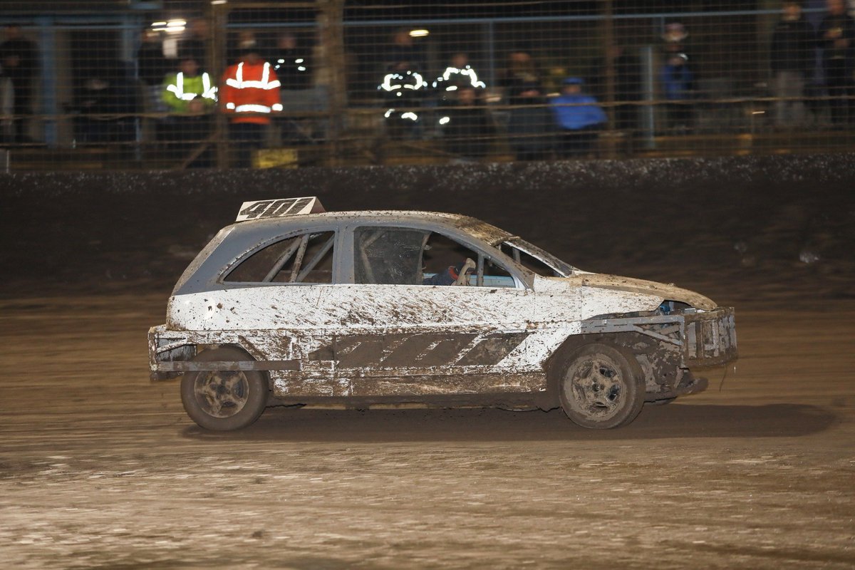 2 March Driver of the Day
Thanks go to all of those who donated + voted – both those who supported through buying a ticket and coming to the meeting and those who supported the award through the live stream. Well done to the winners.

stockcar-racing.co.uk/content/news/t…
📷 Andy Crayford