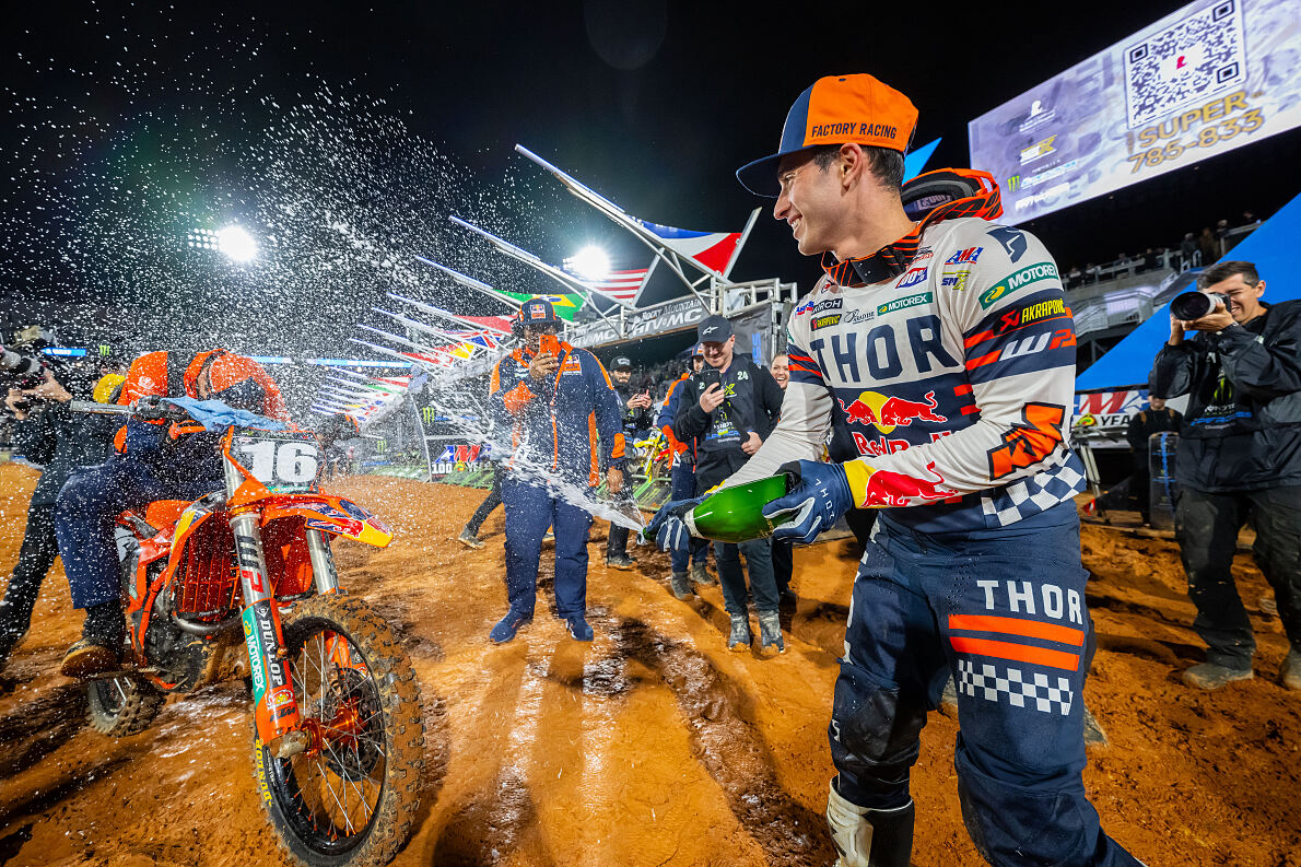 🔴🔥AMA SX Wrap Birmingham // Highlights, Press Conference and Title Standings. mxvice.com/sx-wrap-birmin… Check out the highlights, press conference and championship standings following the ninth round of AMA Supercross in Birmingham. 📸KTM