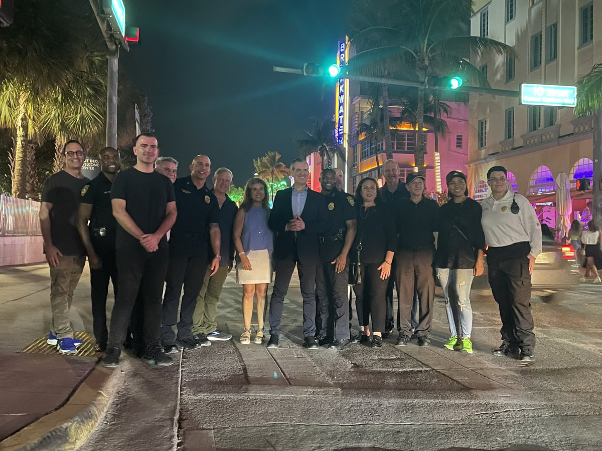 Alina T. Hudak tweet media