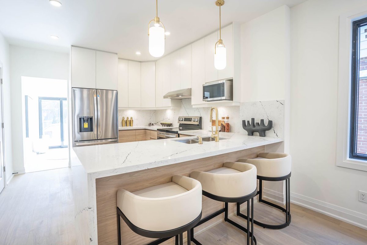 SuperstarsRyan's tweet photo. Open House This Weekend 2-5Pm, Feel Free to Drop By! 

📍 37 Wolverleigh Blvd , Toronto 
 🛌 3+1 Bedrooms 
🛀 :4 Bathroom 
💵 : $1,349,900 Asking Price

#SherryLi #RyanChan
#remaxcrossroadsrealty #ryanandsherryteam #remaxryanchan #remaxsherryli #torontorealestate https://t.co/MhSwF08aER