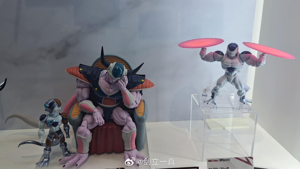 Mostre e Eventi] Bandai : Frieza Full Power / King Cold / Mecha 