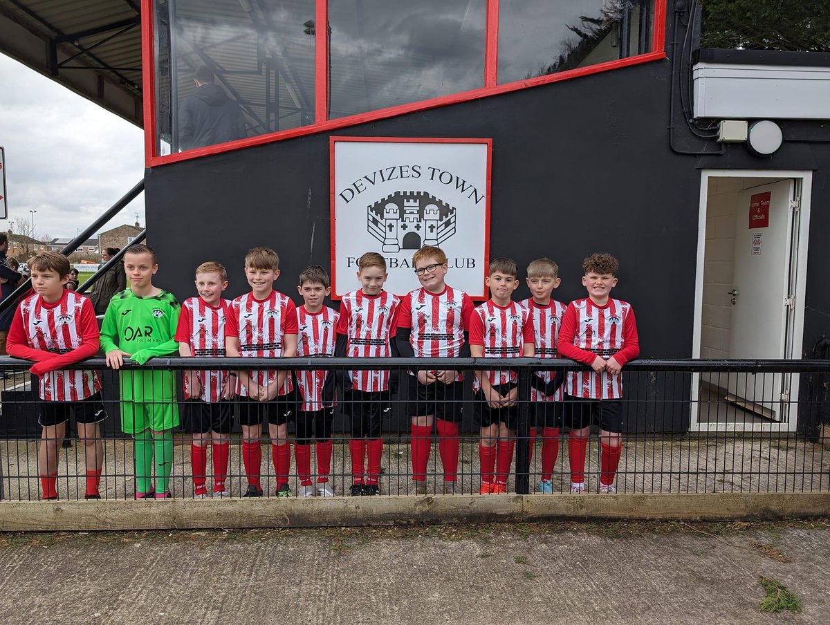 YESTERDAYS MOM Alex Henshall was awarded Man of the Match by our mascots for the day, Devizes Town U11 Raptors Alex was a deserved winner, causing problems for Shortwood all afternoon. We are delighted to see more of the DTFC Youth kids getting involved on matchdays 🔴⚪️🔴⚪️