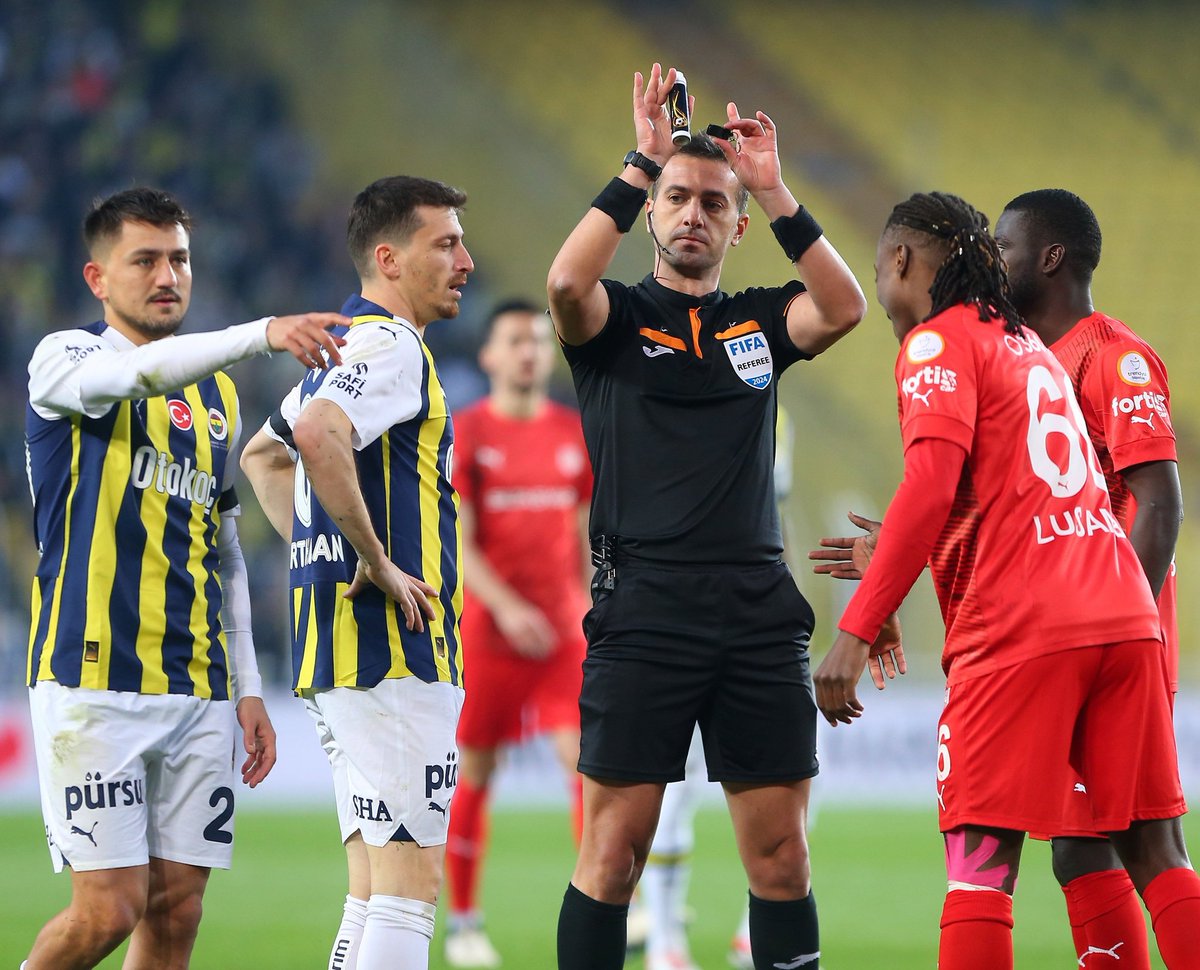 2010-11 sezonu kalk ayağa büyüğün geldi.. #KadıköydeSağlamŞike