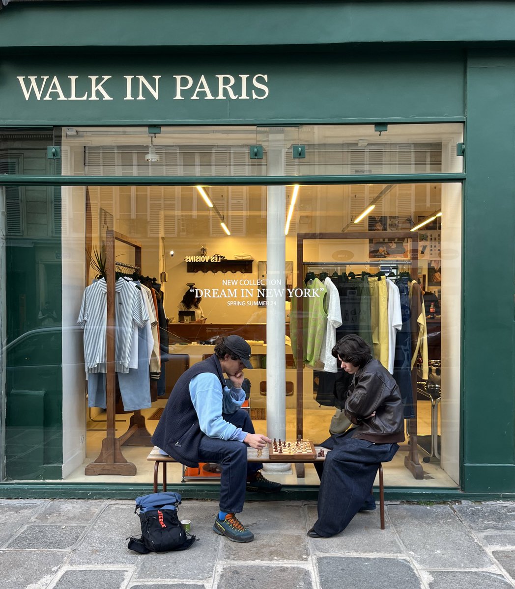 walkinpaname's tweet photo. It’s a mood  💚 https://t.co/MlA9U5tV90