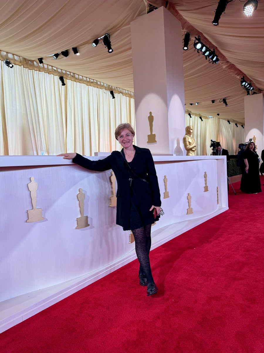 BackToYouProd1's tweet photo. @christelej sur le tapis rouge #Oscar #Oscars2024 #AcademyAwards #AcademyAwards2024 #Hollywood https://t.co/s0YHkJKm0H