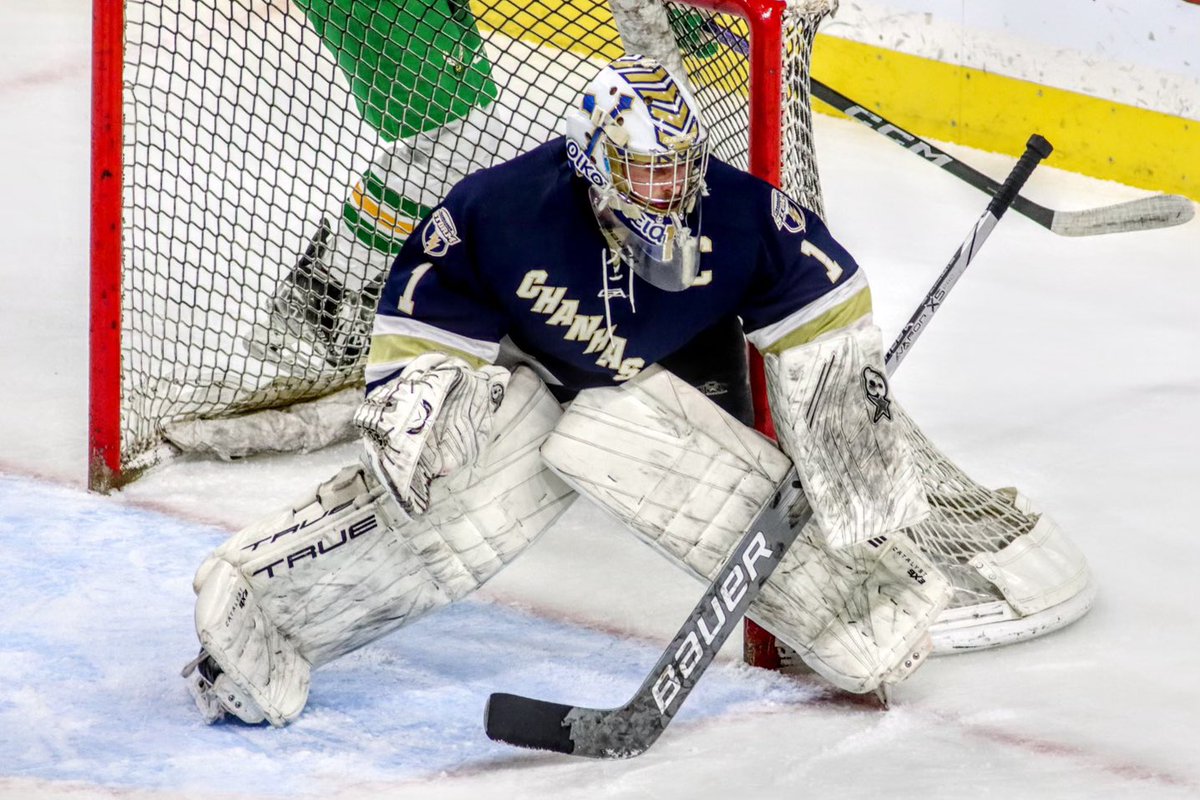 Kam Hendrickson of Chanhassen 2024 Frank Brimsek Award winner 🏆 📸 @Romuald_Images