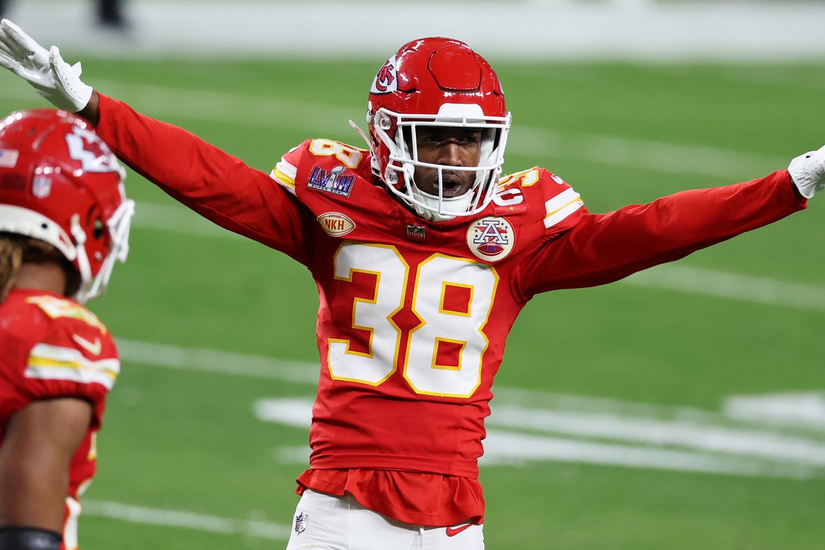 🚨BREAKING NEWS: #Dolphins are finalizing a trade for #Chiefs star CB L'Jarius Snead sources tell me and <a href="/JFowlerESPN/">Jeremy Fowler</a>

Miami is expected to work out a deal that will keep him with the team through the 2028 season.